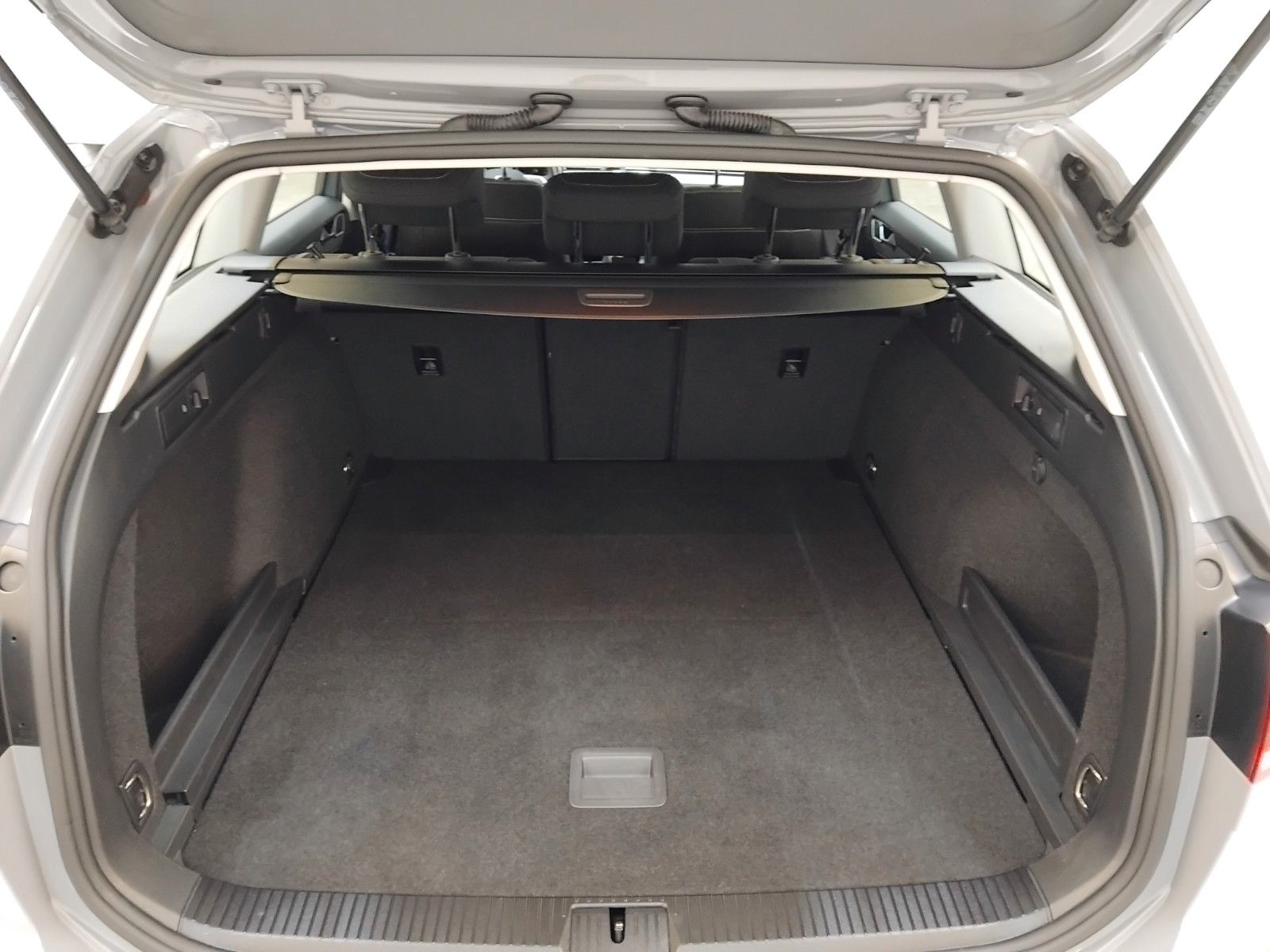 Vw Passat Variant (04/2023, Benzin)