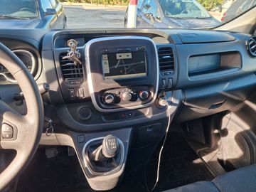 Renault Trafic - 9
