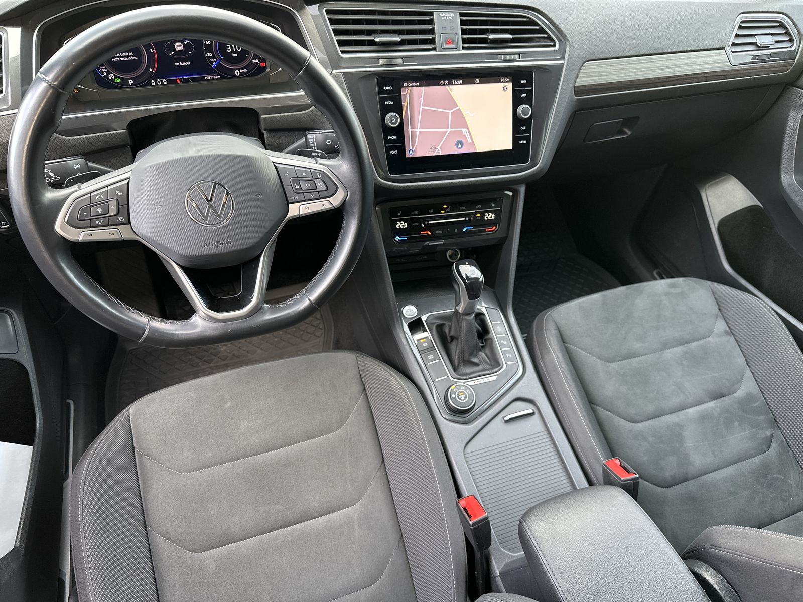 Fahrzeugabbildung Volkswagen Tiguan Allspace 4M Elegance NAV+MATRIX+AHK+PANO