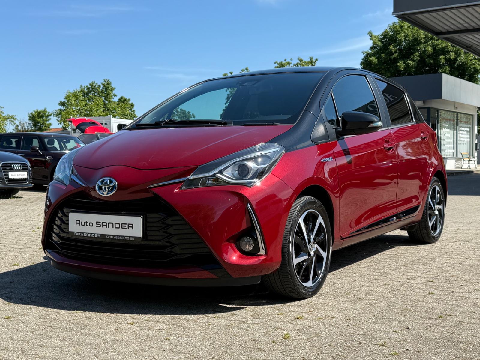 Toyota Yaris Hybrid Style Selection