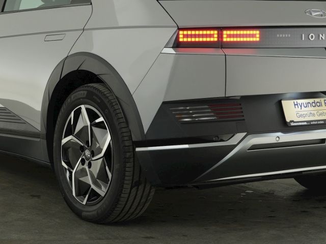 IONIQ 5 DYNAMIQ 77,4 kWh AT+AHK+VOLL LED+NAVI+RÜ
