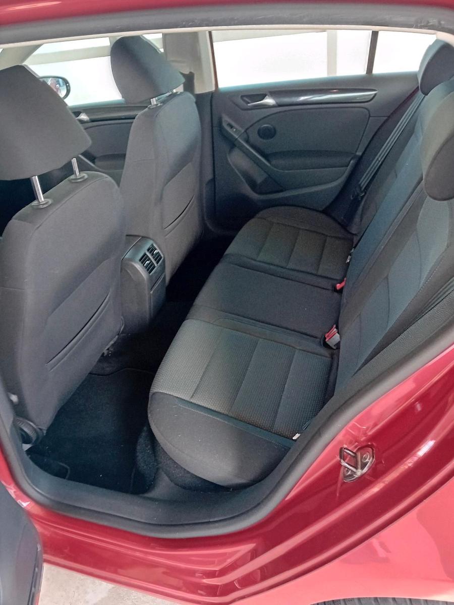 Volkswagen Golf 2010 — photo 14