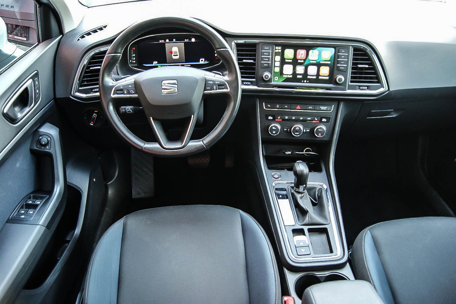 Fahrzeugabbildung SEAT Ateca 2.0 TDI DSG Style VIRTUAL BUSINESS ANHKZGV