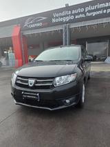 Dacia Sandero 1.5 dCi 8V 75CV Lauréate - Dacia Sandero Laureate mit Diesel-Antrieb