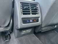 Volkswagen Golf VIII 1.5TSI Life RKam Totwinkel HuD Navi