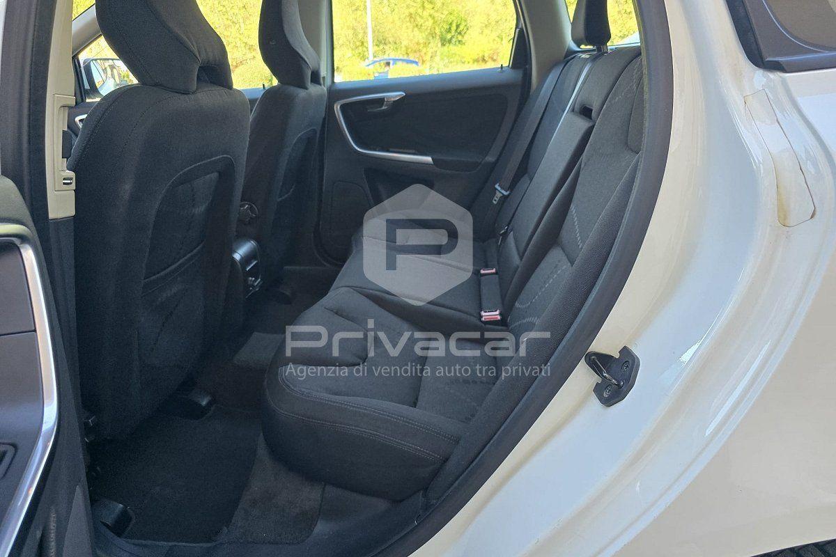Volvo XC60 2011 — photo 12