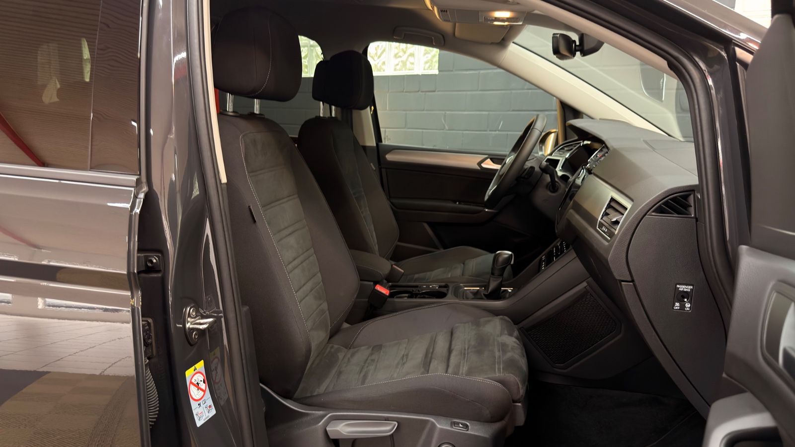 VW Touran Touran Highline AHK|Dynaudio|Massage|7-Si|Kamera Vorschau 18