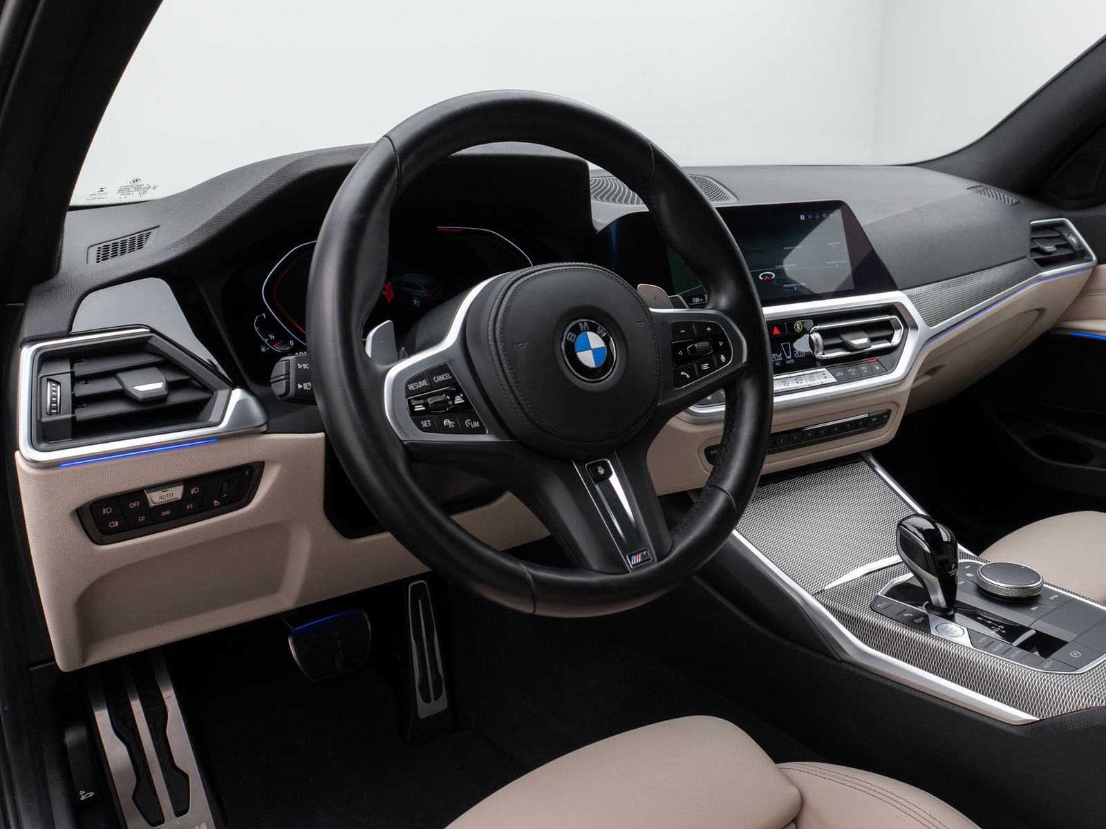 Fahrzeugabbildung BMW 320i M Sport Kamera DAB Laser Alarm Leder 19Zoll