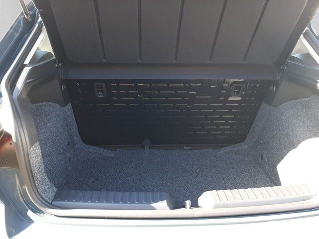 Fahrzeugabbildung Seat Ibiza Hola 1.0MPI LED MFL PDC Klima DAB+ 0,99%