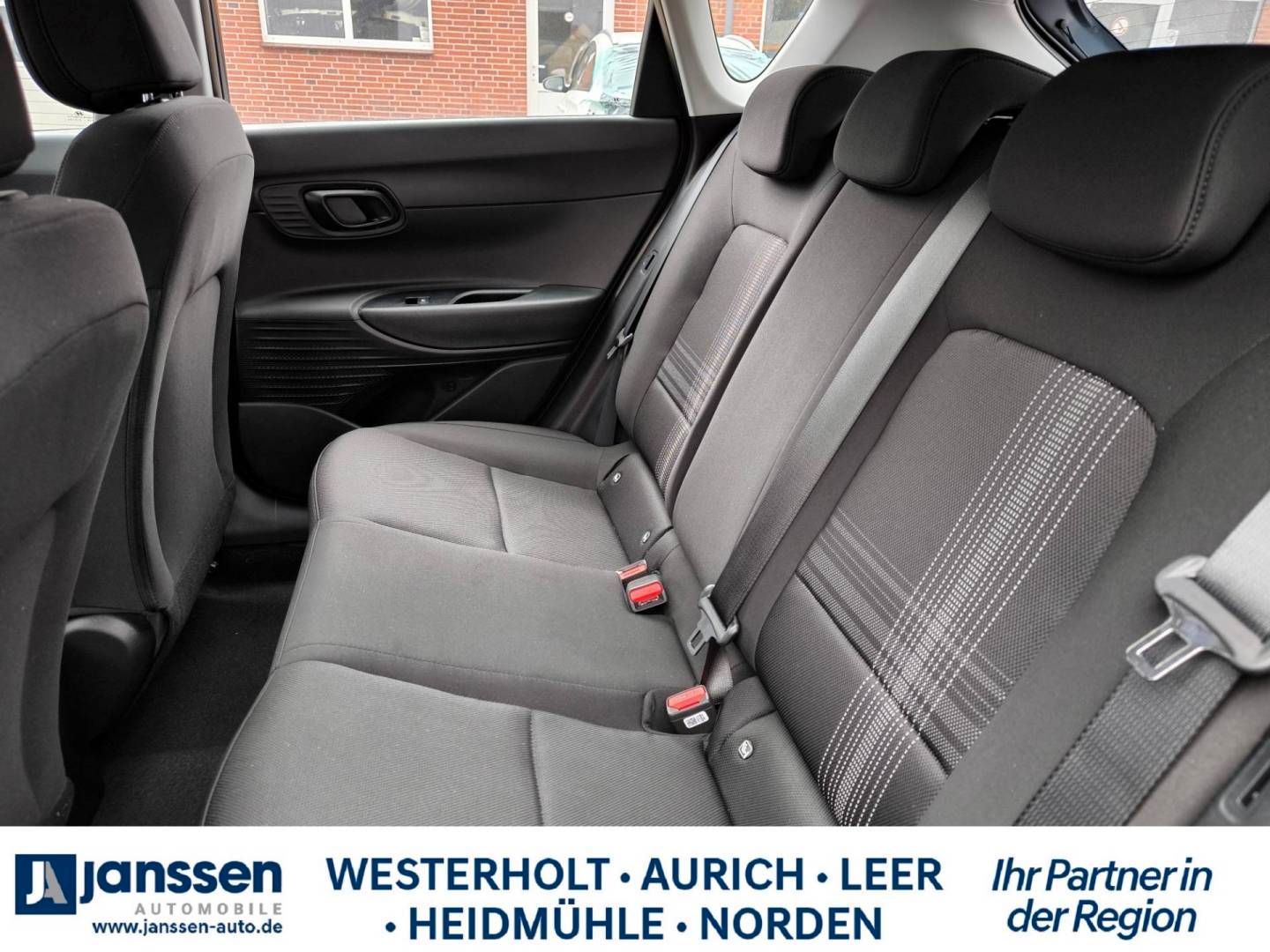 Fahrzeugabbildung Hyundai BAYON Select PDC Navi Klima Start-Stopp Rückfahr