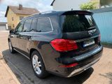Mercedes-Benz GL 350 BlueTEC 4MATIC - - Mercedes-Benz GL 350 mit Diesel-Antrieb