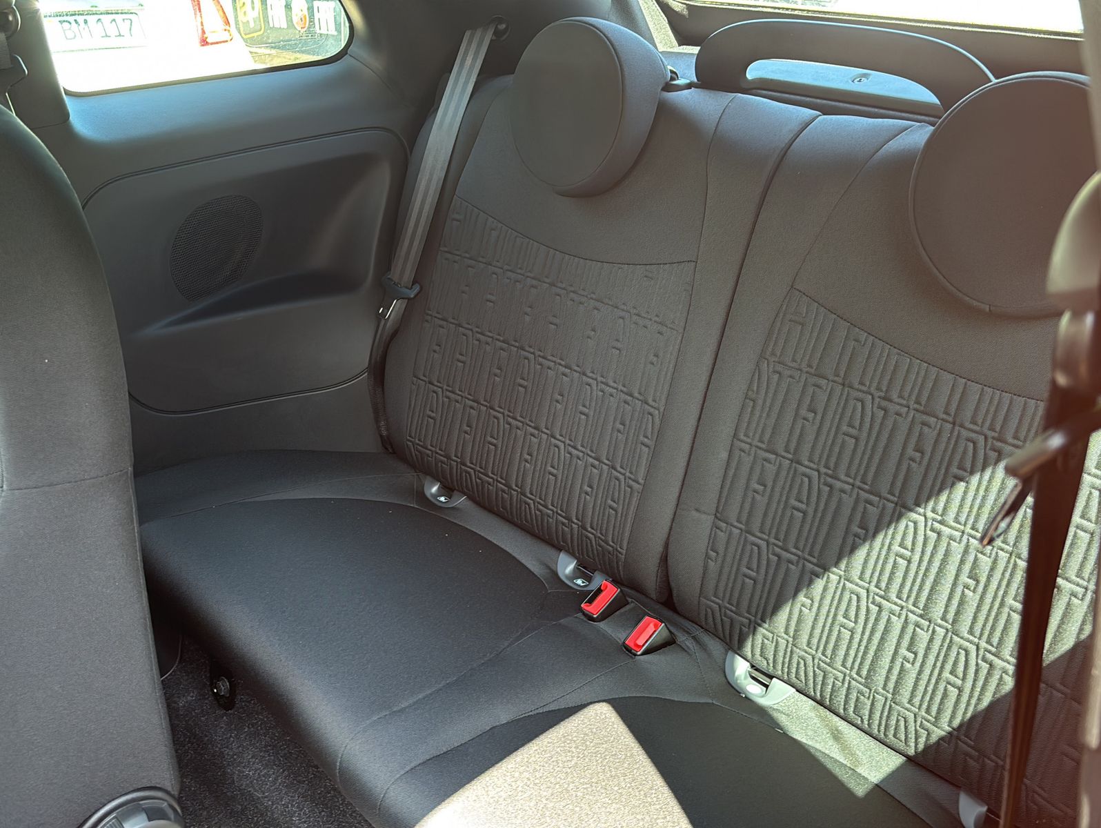Fahrzeugabbildung Fiat 500C 1.0 Hybrid Dolcevita Cabrio16 Zoll NAVI DAB