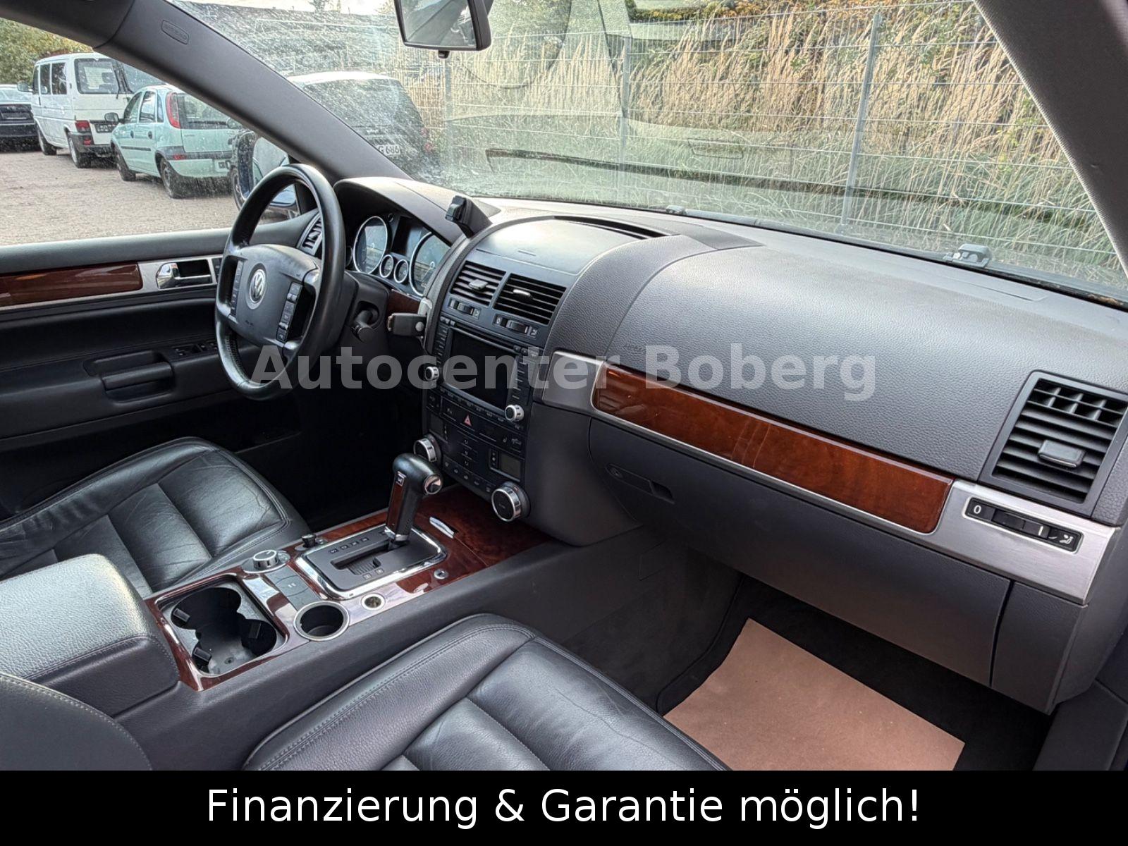 Volkswagen Touareg 2004 — photo 13
