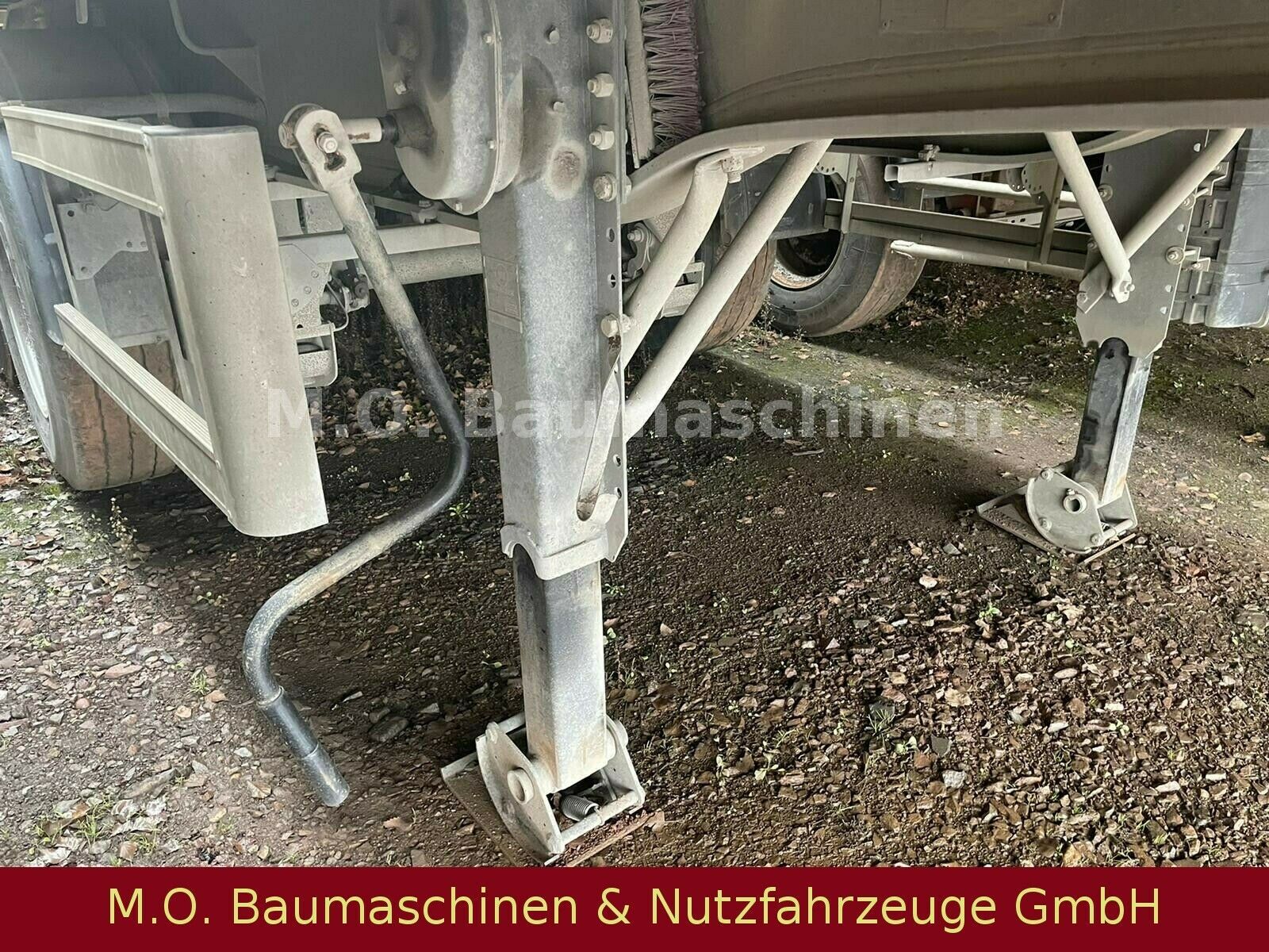 Fahrzeugabbildung Benalu C34CRR01 /  3 Achser/ Kipper / Plane / Luft