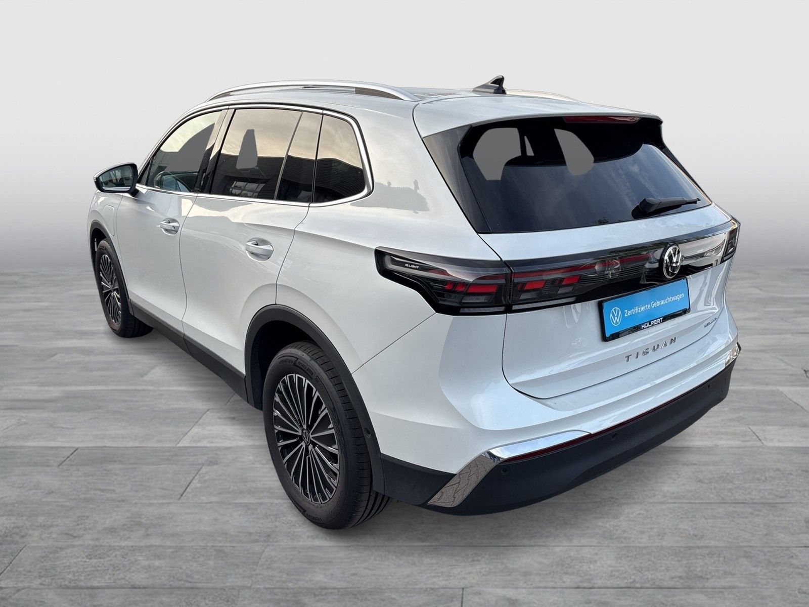Volkswagen Tiguan 1.5 HYBRID ELEGANCE 360°CAM ACC LM18 NAVI foto 4