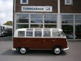 Volkswagen T1 "Samba" Deluxe Bus - Volkswagen T1 aus 1965