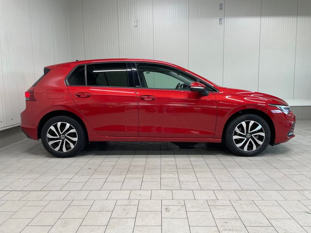 Golf VIII Active 1.0 eTSI DSG LED ACC KAM