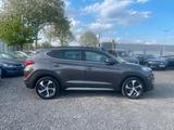 Hyundai Tucson Premium 4WD - Hyundai TUCSON mit Benzin-Antrieb: Leder, Geländewagen