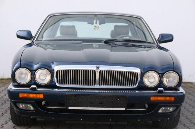 Jaguar XJ6 mit 2 Jahren Garantie