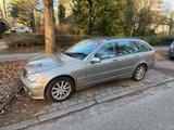 Mercedes-Benz Mercedes Benz C230 V6 - Mercedes-Benz C 230 von privat