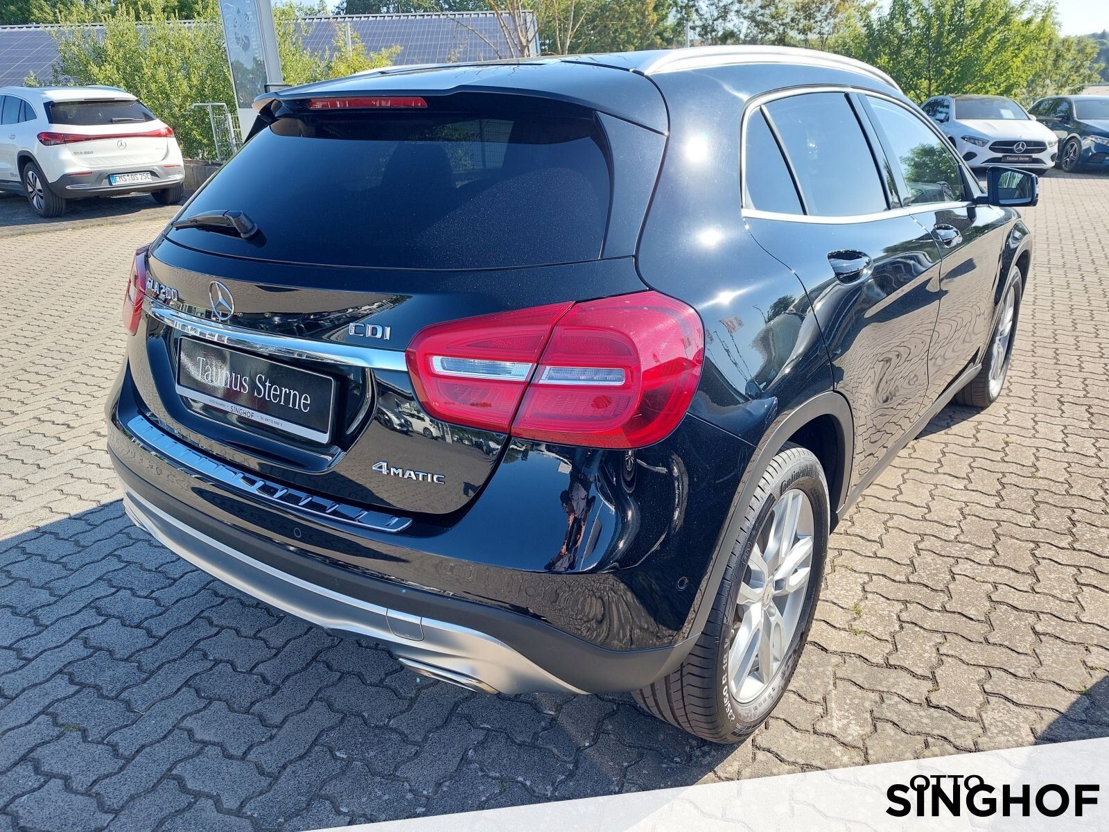 Fahrzeugabbildung Mercedes-Benz GLA 200 CDI 4MATIC Urban +AHK+Xenon+Rü Kam+Navi+