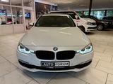 BMW 330i xDrive TOURING LUXURY LEDER NAVI AHK PANO - BMW 3 Series in Hamburg