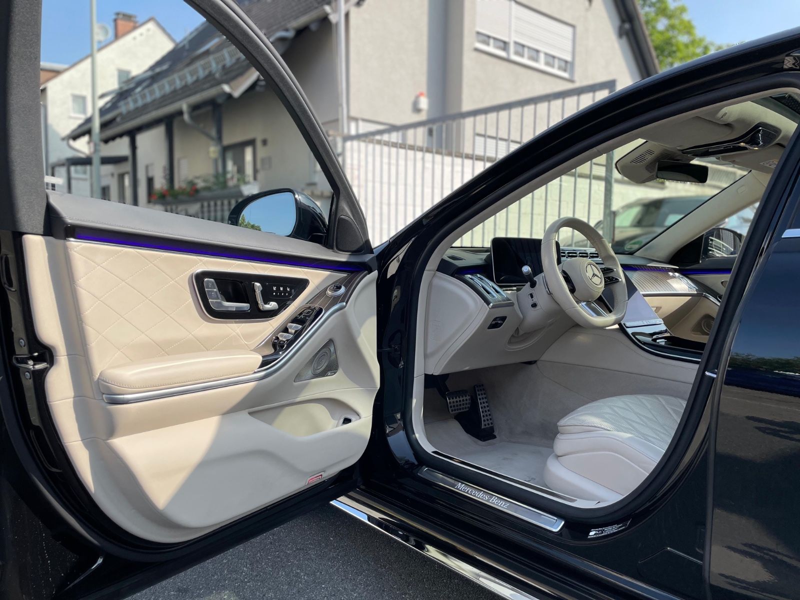 Fahrzeugabbildung Mercedes-Benz S 400 d 4Matic Lang |AMG|HUD|Exklusiv|Burmester|