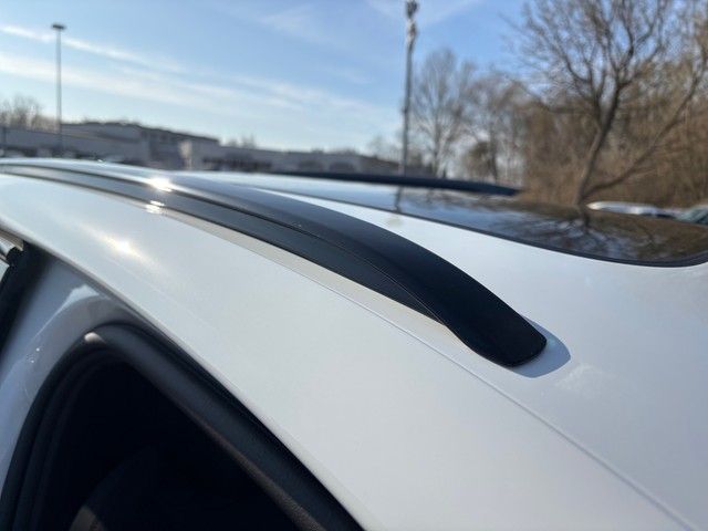 Fahrzeugabbildung Volkswagen Tayron 1.5eHybrid DSG R-LINE AHK+LEDER+PANO+20"+