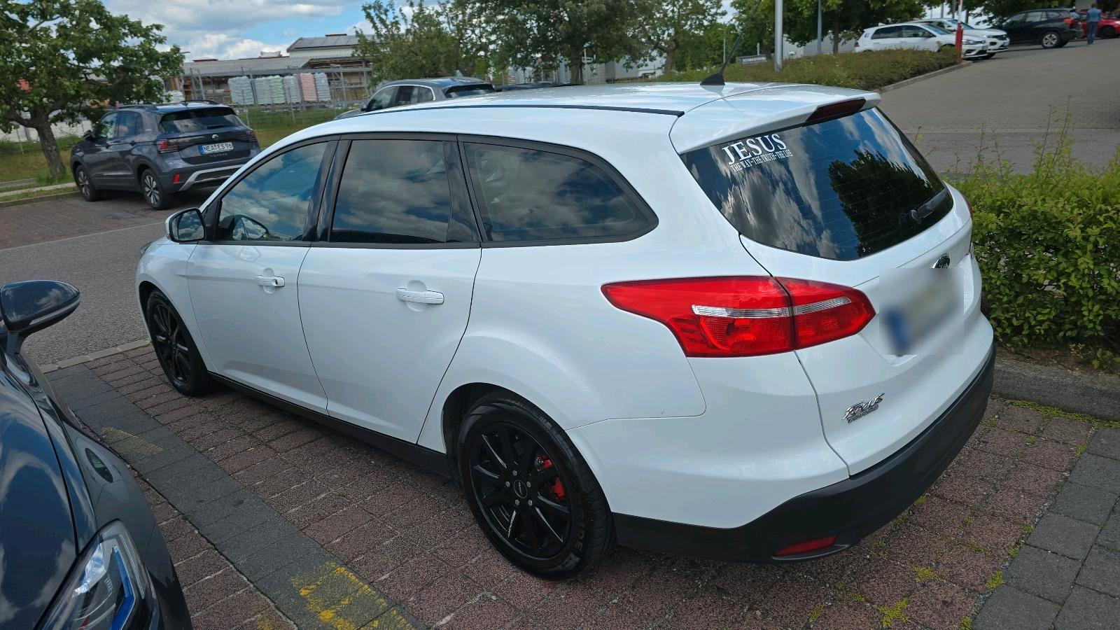 Ford Focus 2015 — photo 7