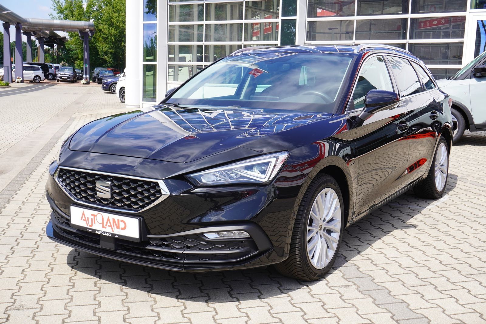 Seat Leon Sportstourer 1.4 e-HYBRID Xcellence LED Nav imagem 2