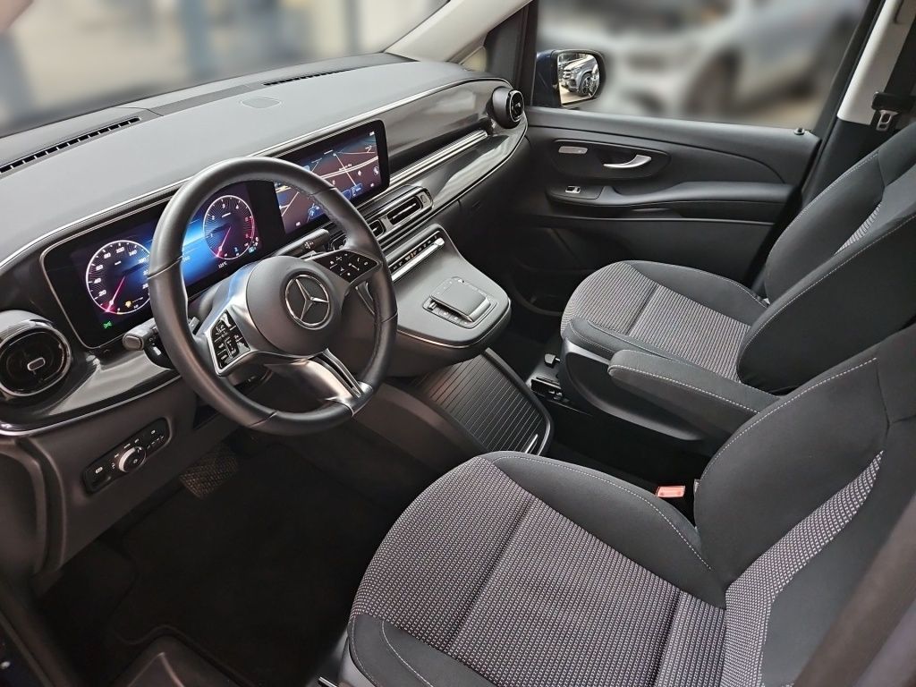 Fahrzeugabbildung Mercedes-Benz V 250 lang 7 Sitze 2,5t AHK Navi Lenkradhzg.