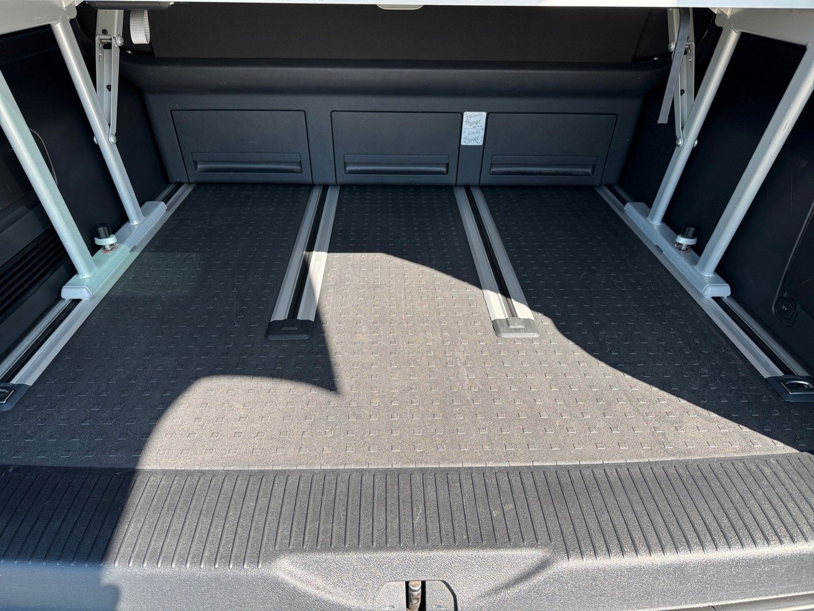 Fahrzeugabbildung Volkswagen T6 California Beach 2.0 TDI