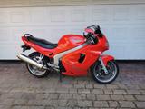 Triumph Sprint ST - TRIUMPH SPRINT ST