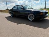 BMW 740 e 32 h Kennzeichen - BMW aus 1993: 7