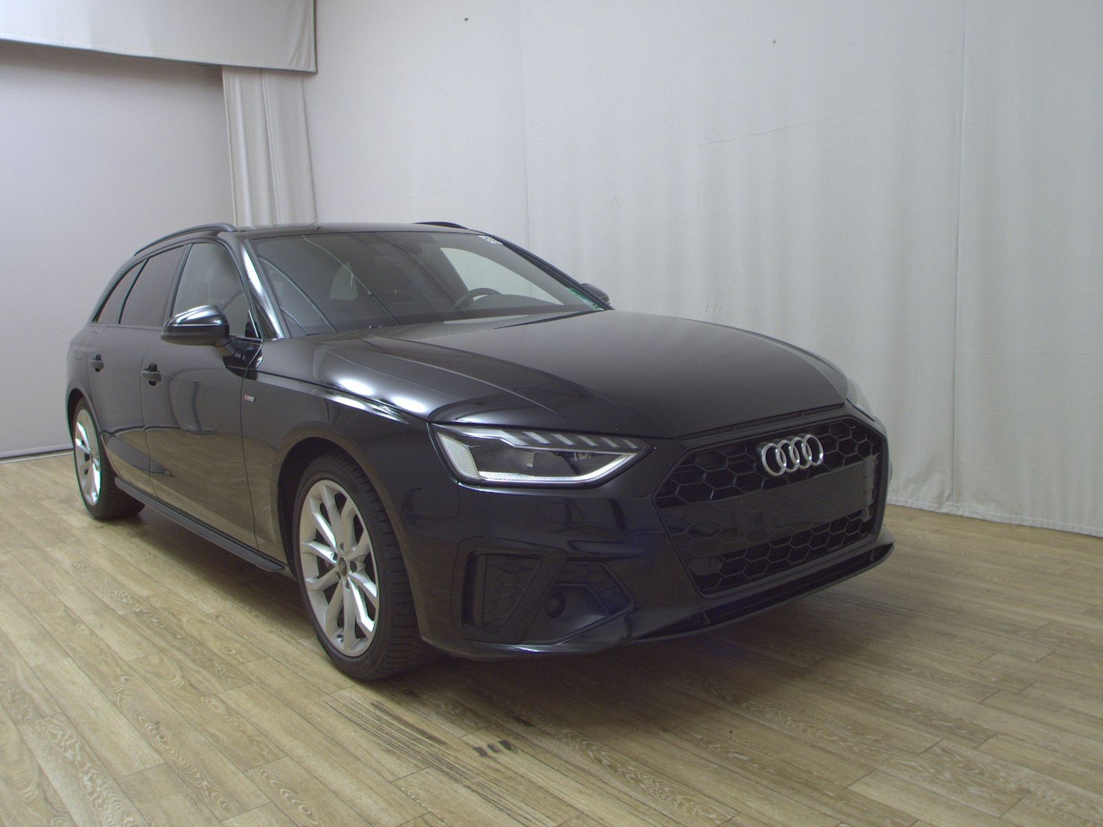 Audi A4 Avant 40 TDI S-Line Navi Matrix vc Sound RfK foto 3