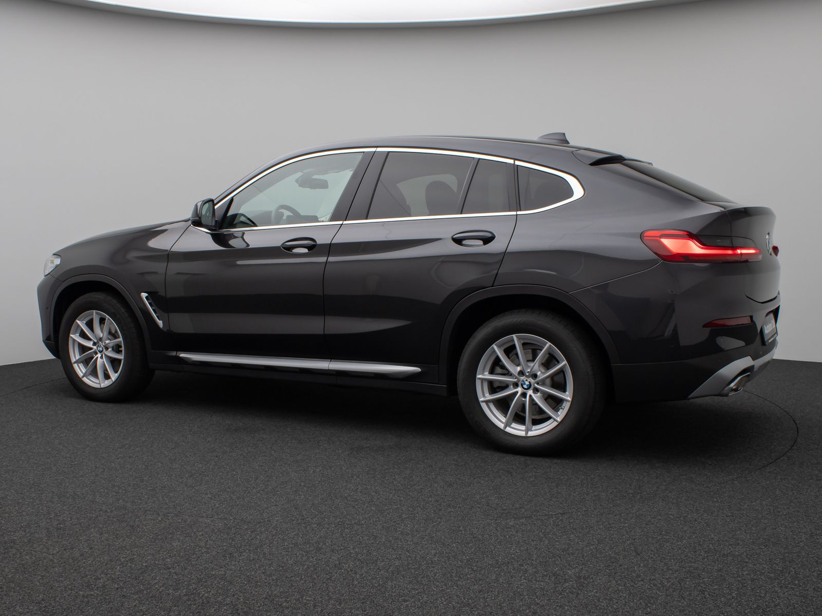 Fahrzeugabbildung BMW X4 xD20d 360°DAB HiFi Fernlichtassist AHK Sport