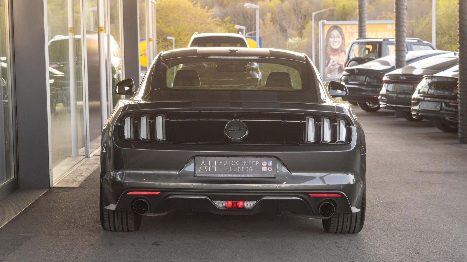 Ford Mustang 5.0 GT FASTBACK*nur 17TKM*KLAPPEN AUSPUF