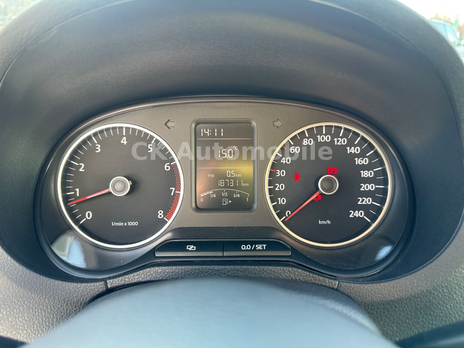 Fahrzeugabbildung Volkswagen Polo V Style 1.2 TSI/Klima/Bi-Xenon/Tempomat/PDC