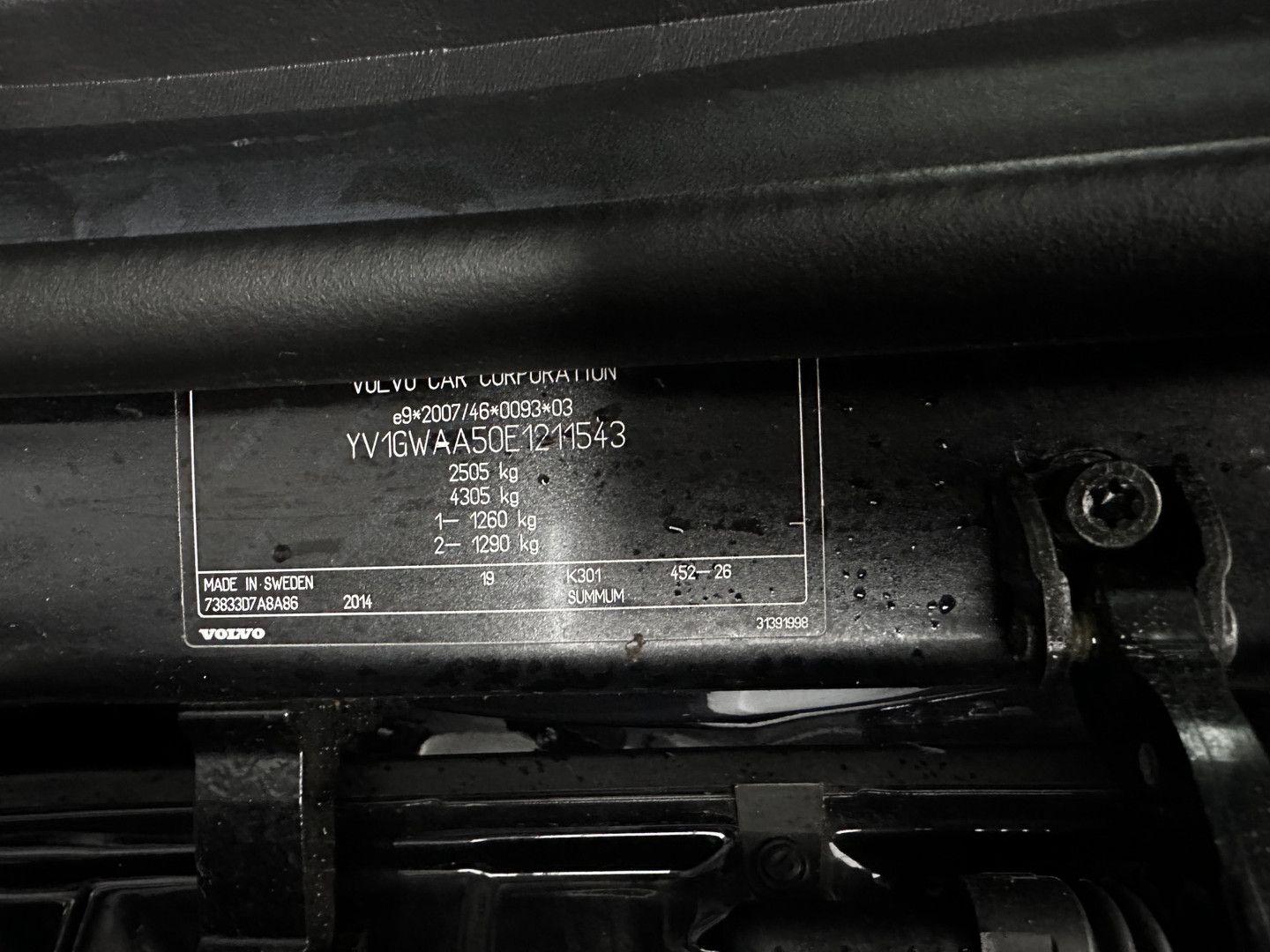 Volvo V60 2014 — photo 27