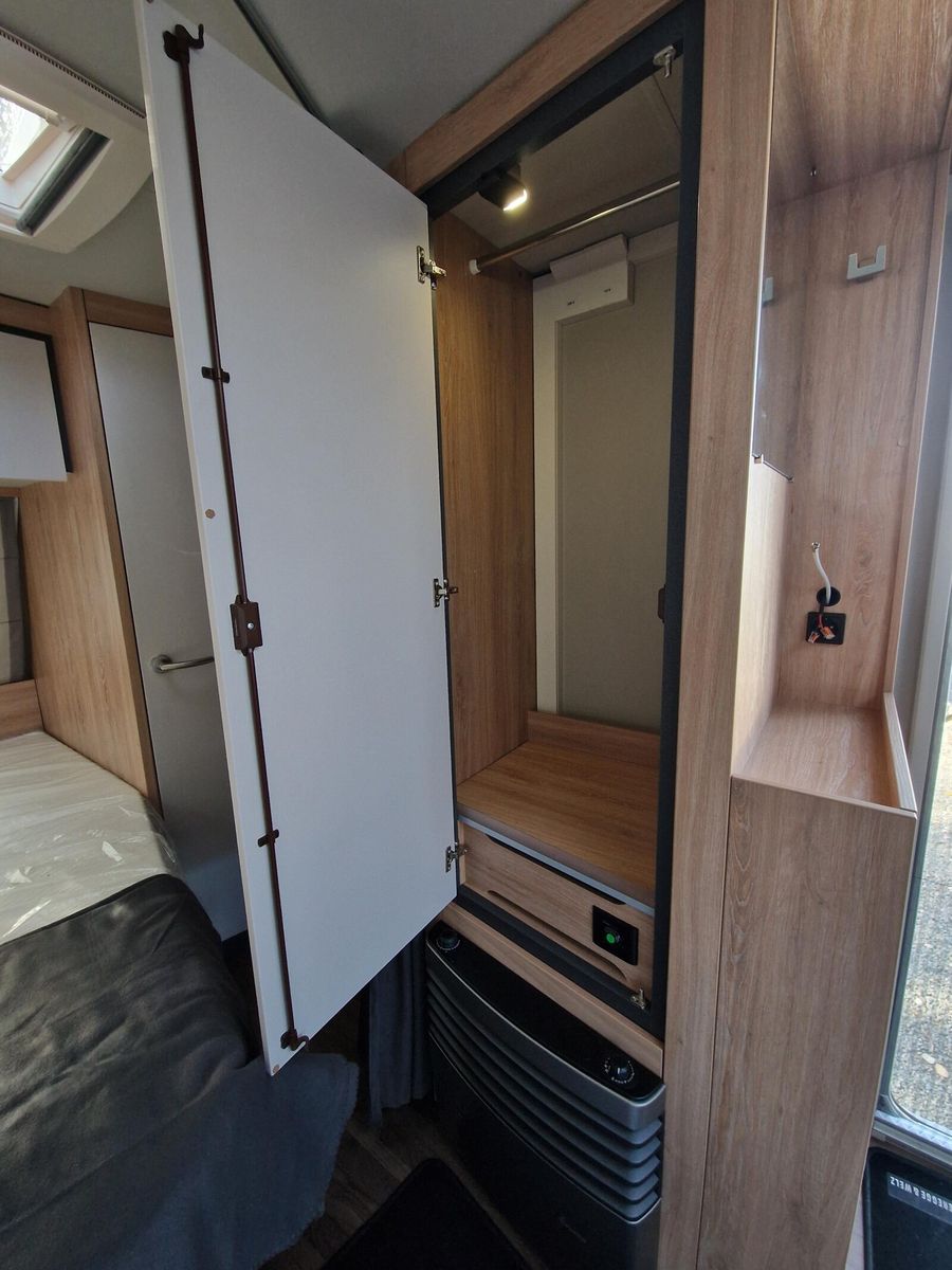 Fahrzeugabbildung Knaus Sport 450 FU