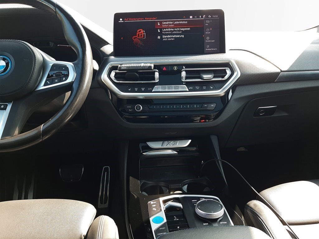 BMW iX3 - Bild 10