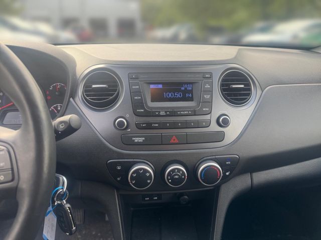 i10 YES! 1.2 GRA SHZ Radio DAB+Bluetooth