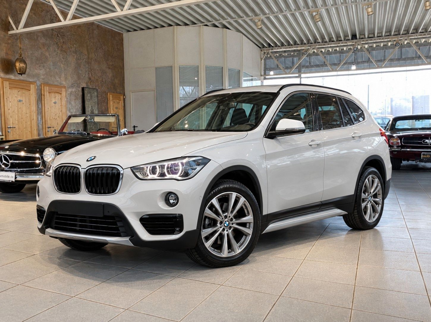 Fahrzeugabbildung BMW X1 xDrive 18 d Sport Line