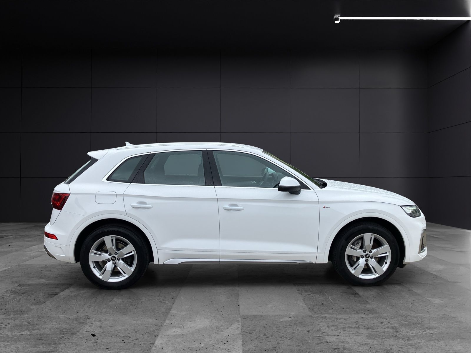 Fahrzeugabbildung Audi Q5 50 TDI quattro S line