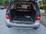 Mercedes-Benz ML 320 CDI 4MATIC - Mercedes-Benz ML 320: Leder, Standheizung