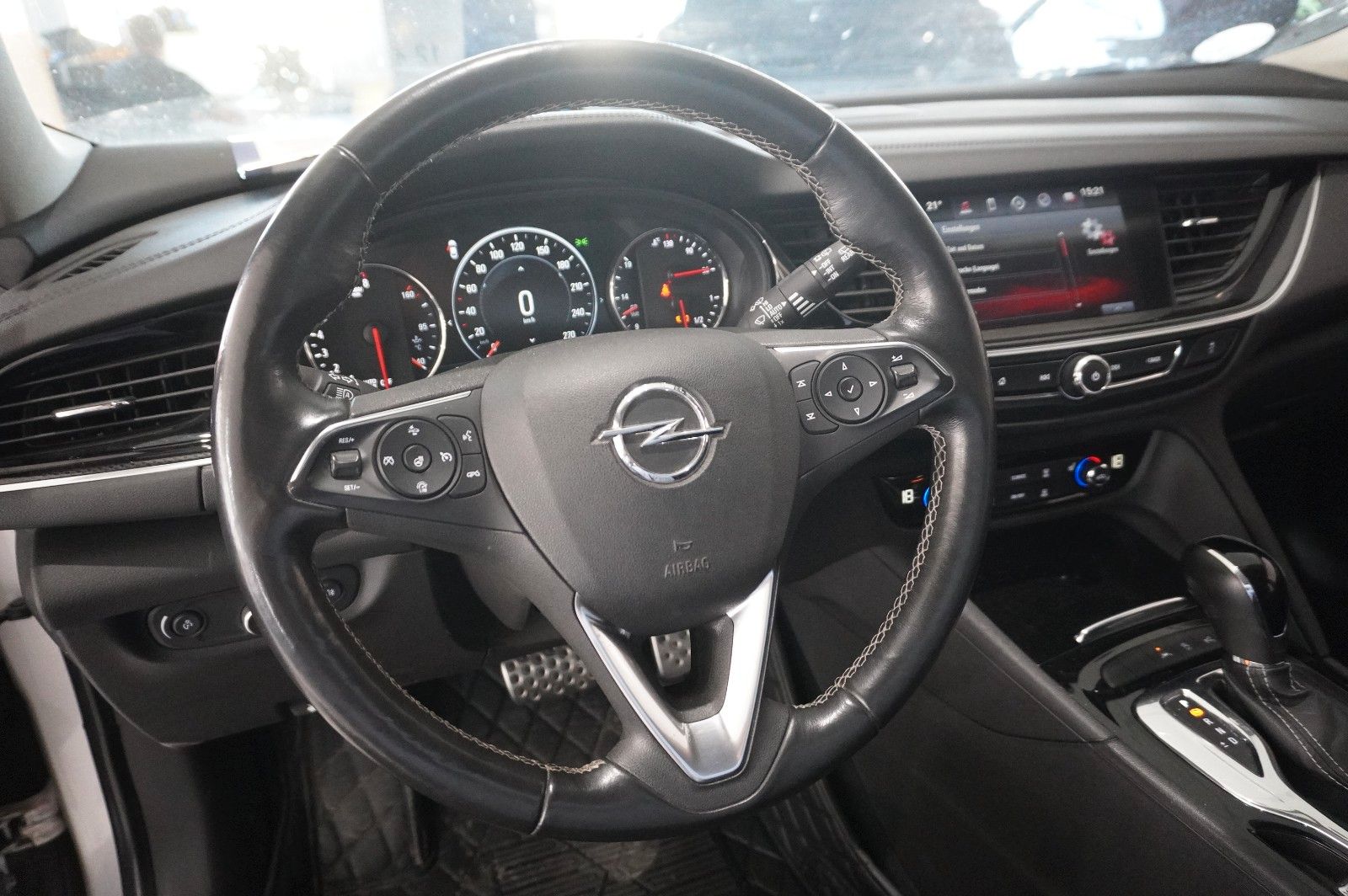 Fahrzeugabbildung Opel Insignia B ST 1.5T DYNAMIC NAVI/MATRIX/KAMERA/SH