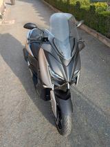 Yamaha X-MAX 125 - YAMAHA X MAX