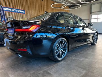 MYAUTOCENTER – Gebraucht- und Jahreswagen mit Werkstattservice in Pfaffenhofen BMW 330 *1-HAND*SERVICETÜV NEU*KEYLESS*LED*M-SPORT*