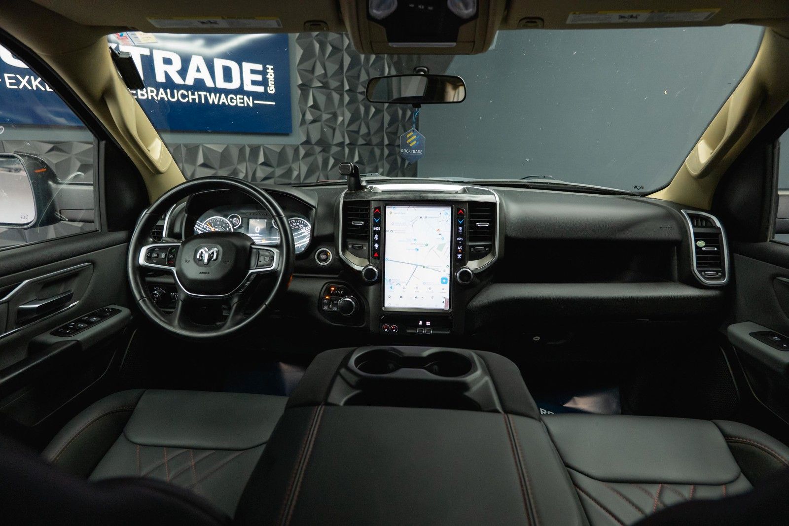 Fahrzeugabbildung Dodge RAM 5.7 V8 HEMI 4x4 OFFROAD Night Limited 19%