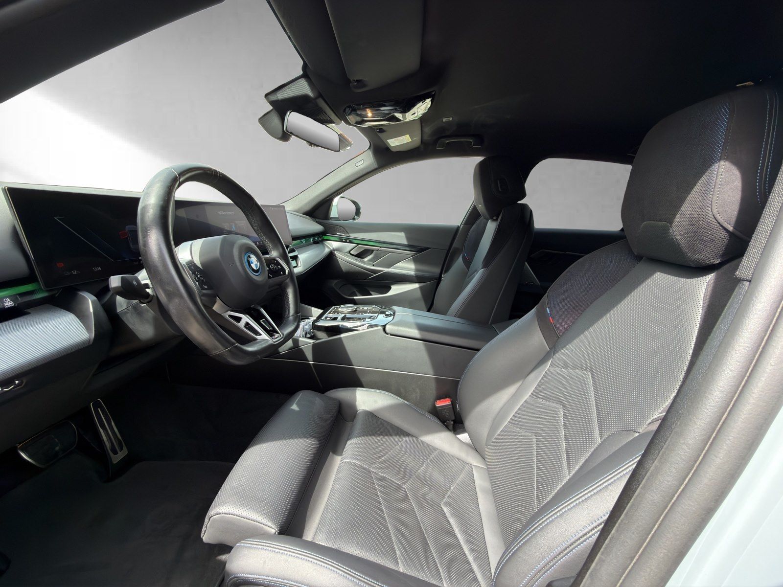BMW i5 eDrive40 M SportPro ACC 360° H&K HUD foto 10